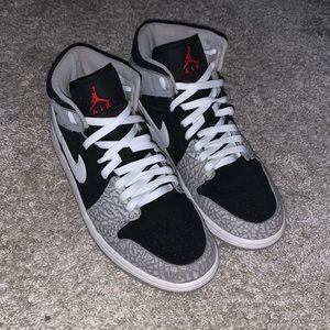 jordan 1 mid